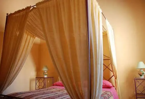 Otel Agriturismo Terrauzza Sul Mare Siraküza